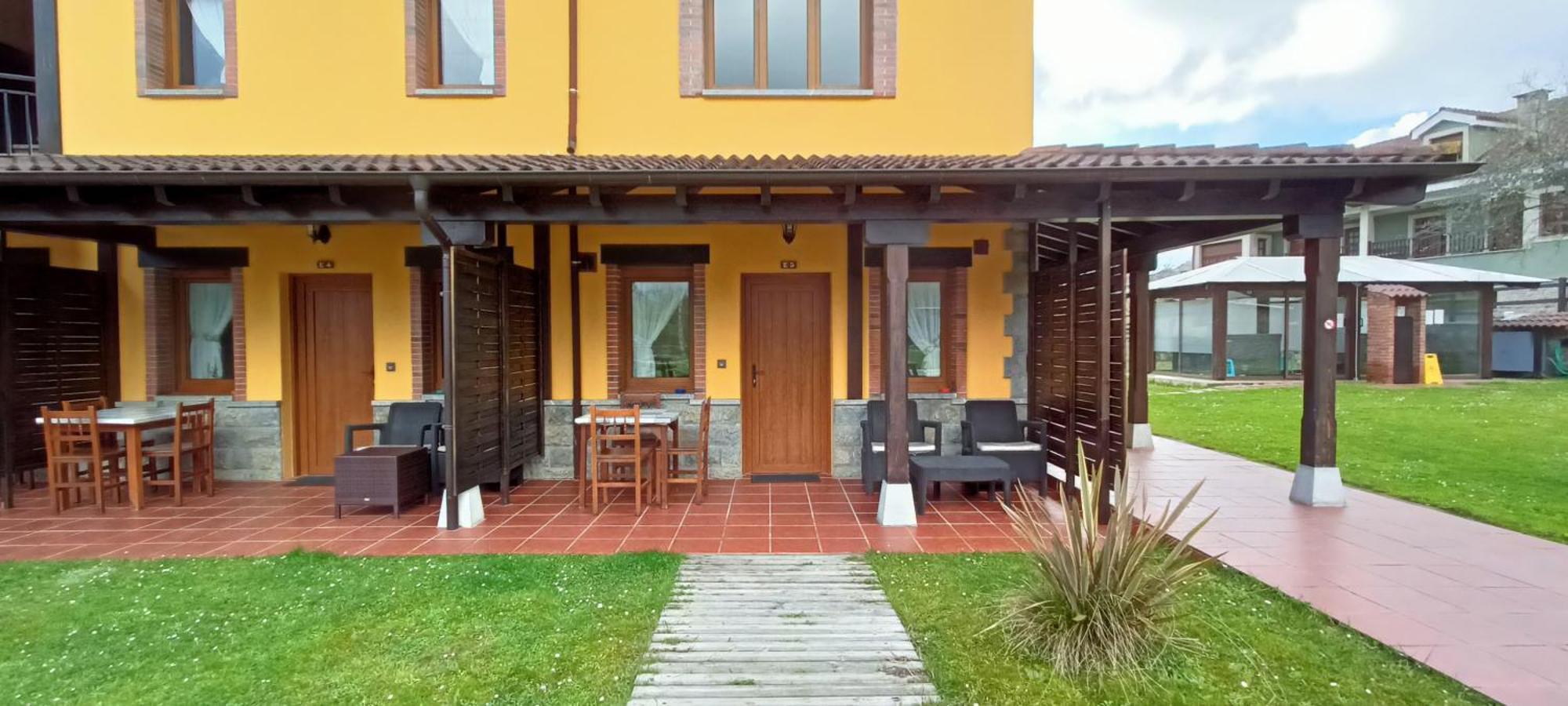 Apartamentos El Castaneu Corao Exterior foto